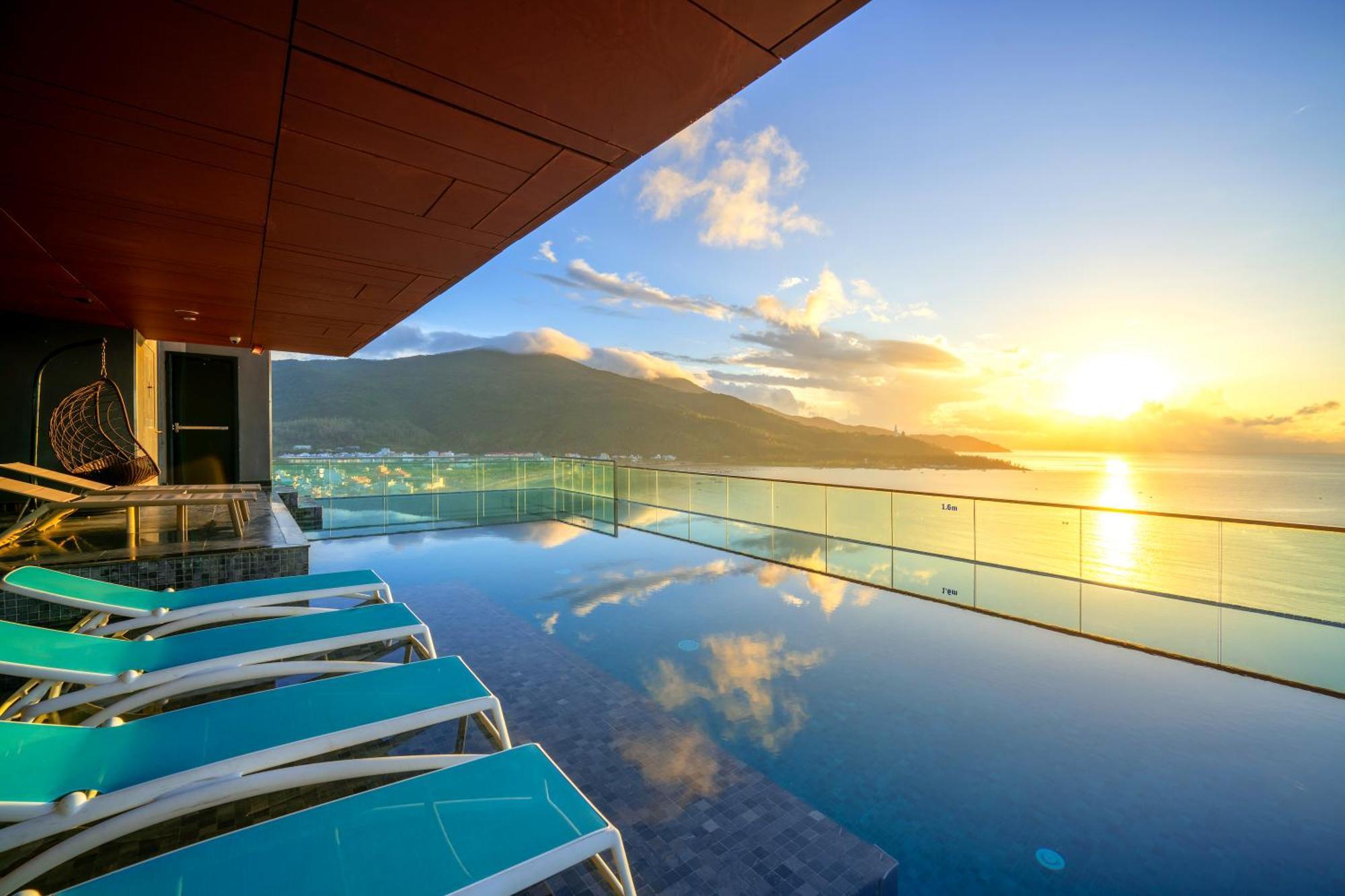 The Code Hotel & Spa Da Nang Exterior foto