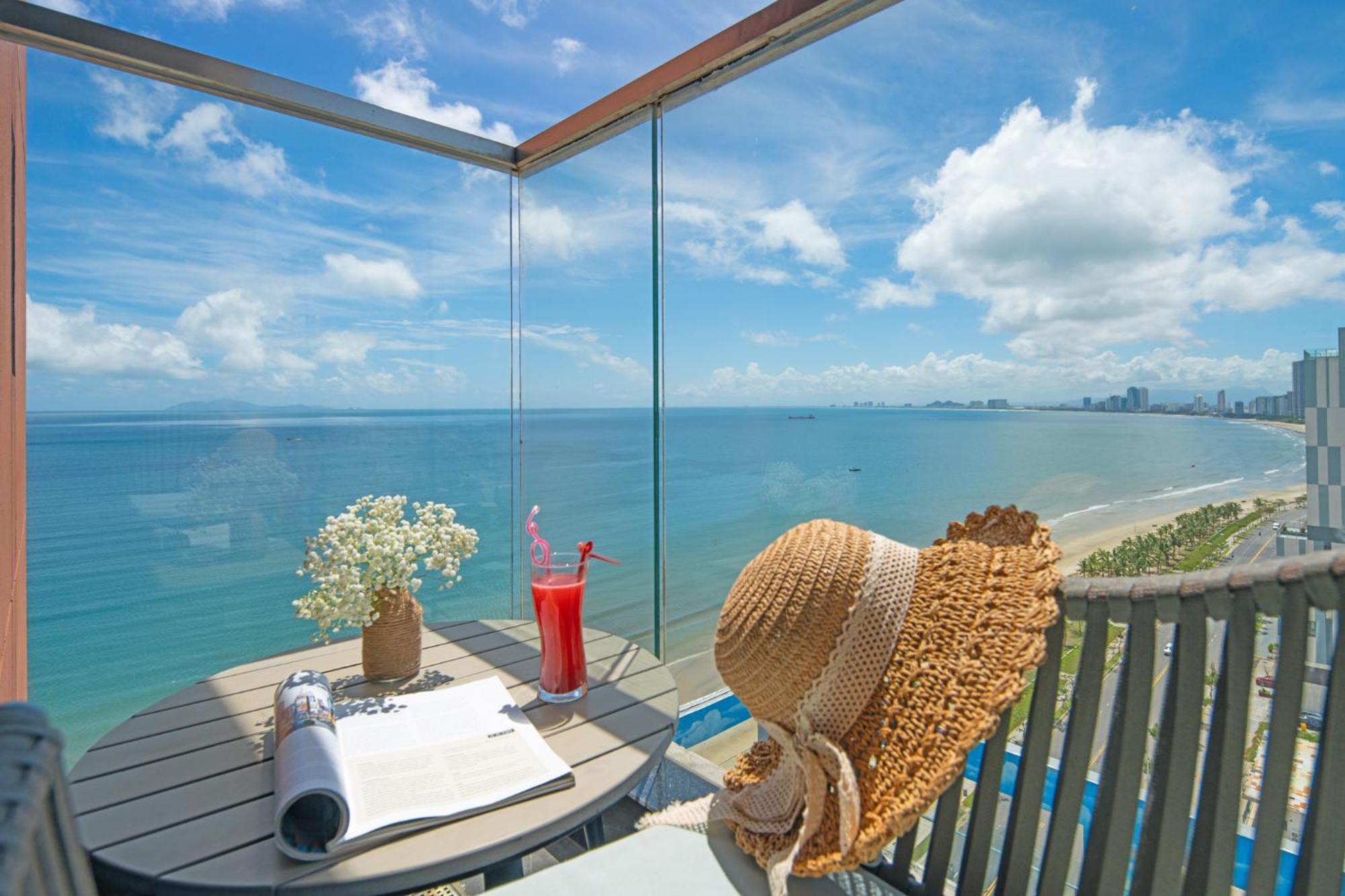 The Code Hotel & Spa Da Nang Exterior foto