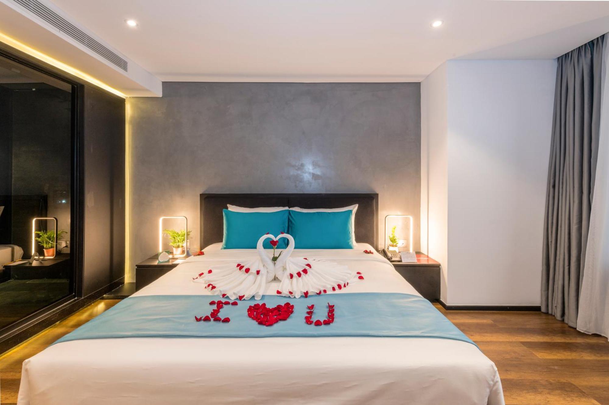 The Code Hotel & Spa Da Nang Exterior foto